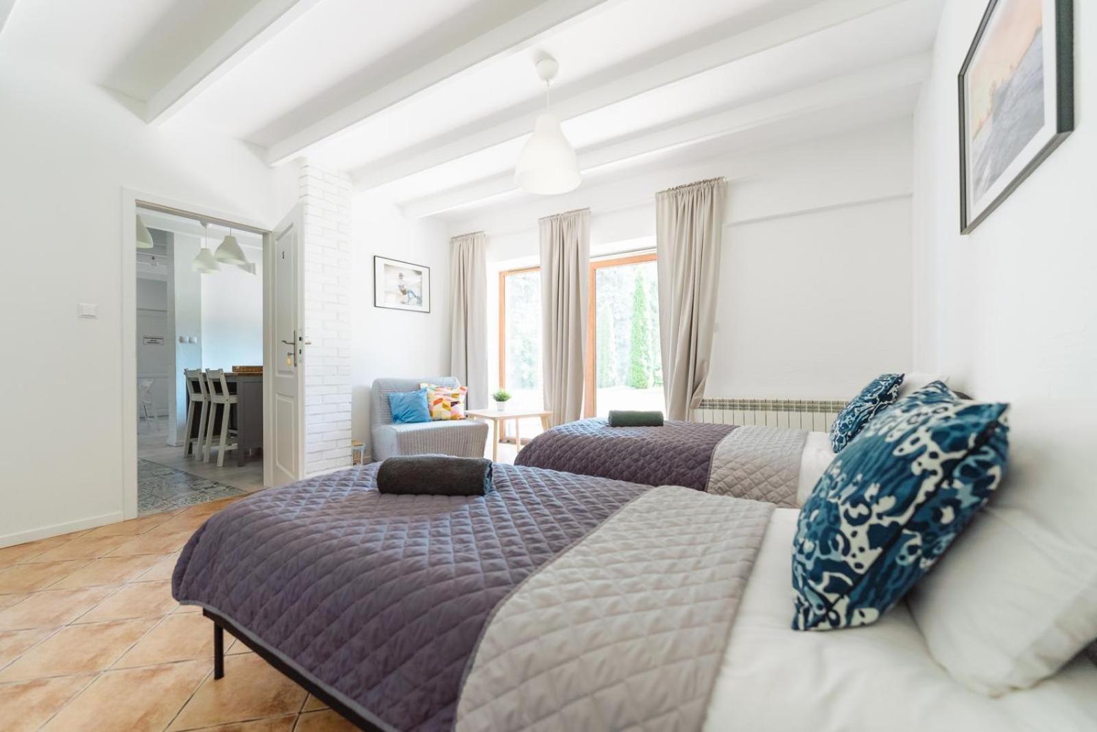 Wake Villa Brwinow Dış mekan fotoğraf